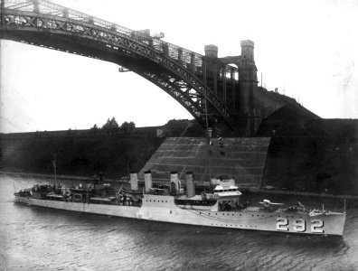 USS Reid (DD-292) transiting the Kiel Canal, Germany, circa in 1924 (UA 489.07.01)