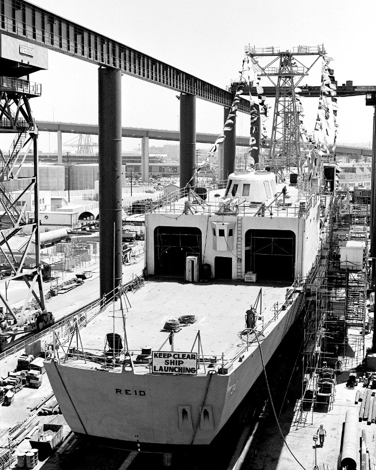 USS Reid (FFG-30) under construction on 27 June 1981