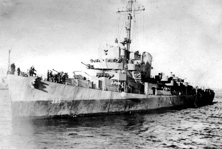 USS Richey (DE-385) underway, circa in 1944
