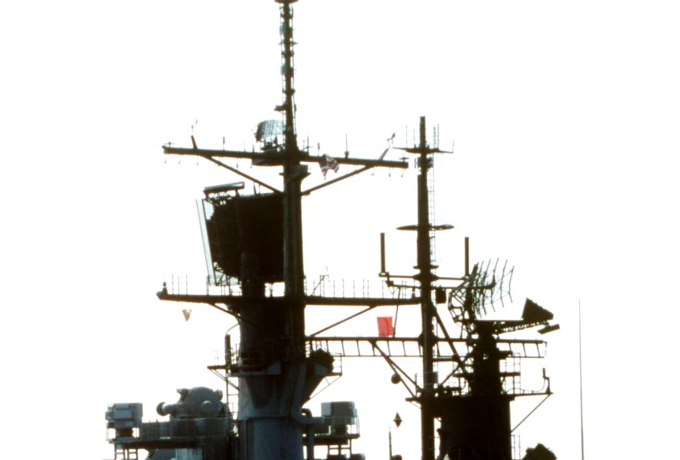 USS Richmond K. Turner (CG-20) radar