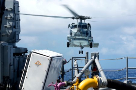 USS Rodney M. Davis operations 140915-N-TW634-279