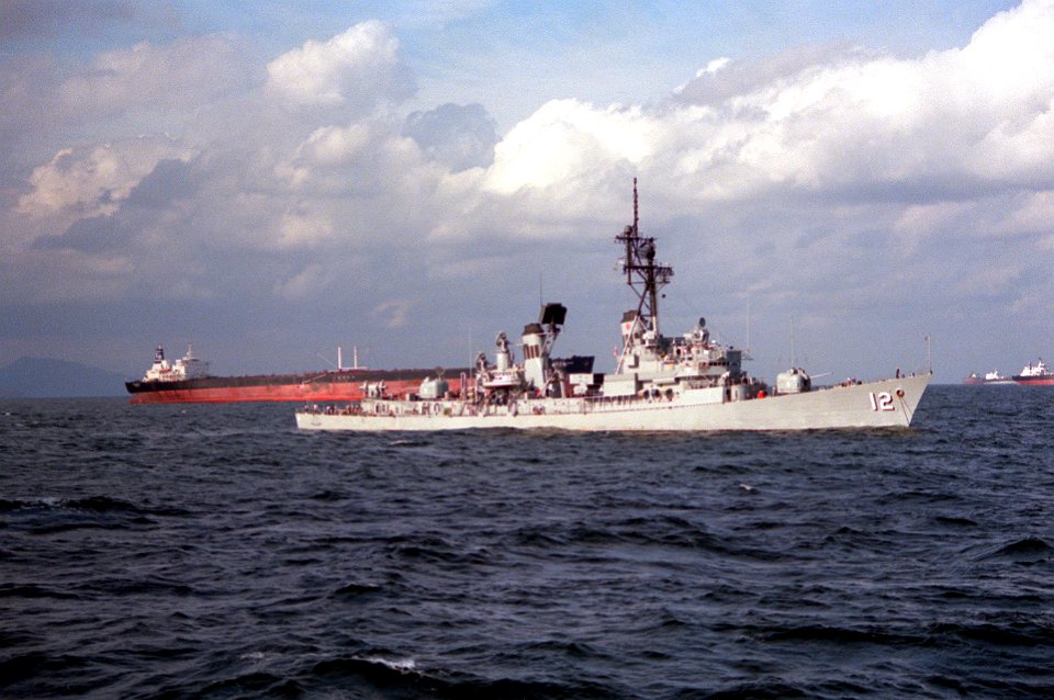 USS Robison (DDG-12) anchored near the tanker Polyanthus off the coast of the United Arab Emirates on 1 October 1983