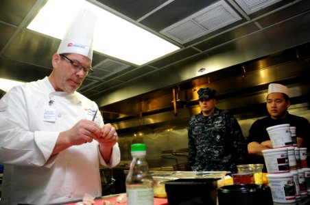 USS Ronald Reagan 120328-N-AV746-077
