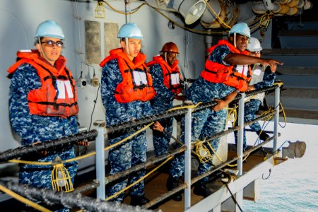 USS Ronald Reagan action 150317-N-UK306-065