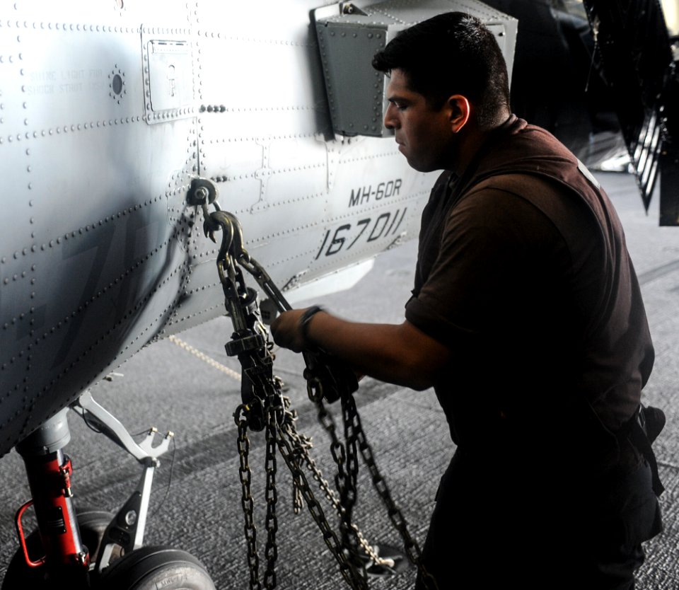 USS Ronald Reagan helicopter operations 140717-N-ZZ999-392