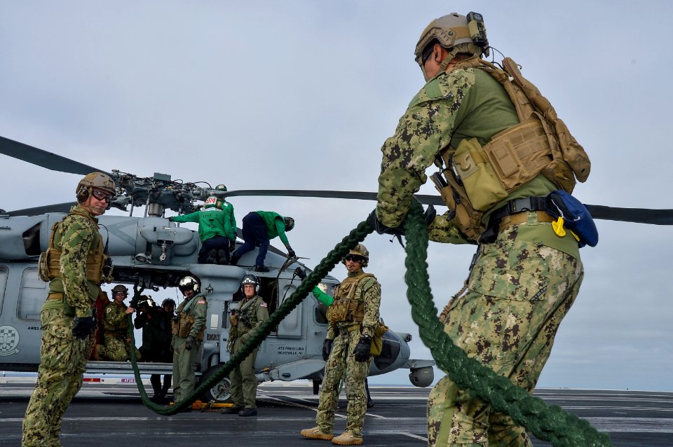 USS Ronald Reagan operations 150703-N-UK306-005