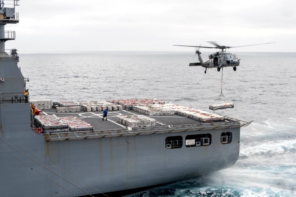 USS Ronald Reagan weapons onload 150511-N-WO404-174