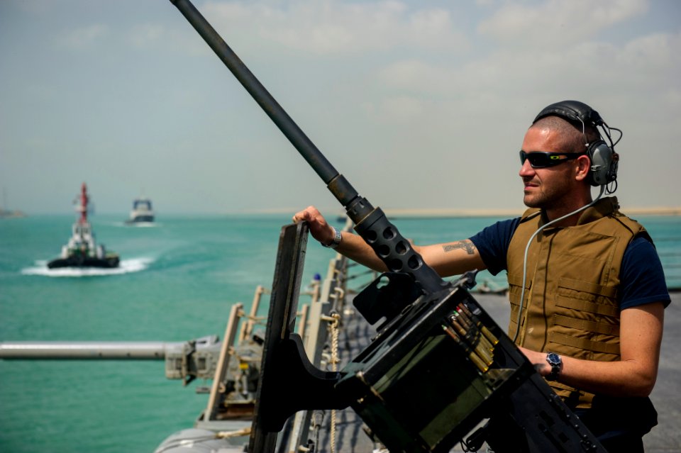 USS ROOSEVELT (DDG 80) 140319-N-VC599-090 (13559733755)