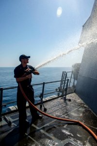 USS ROOSEVELT (DDG 80) 140329-N-VC599-100 (13530737633)