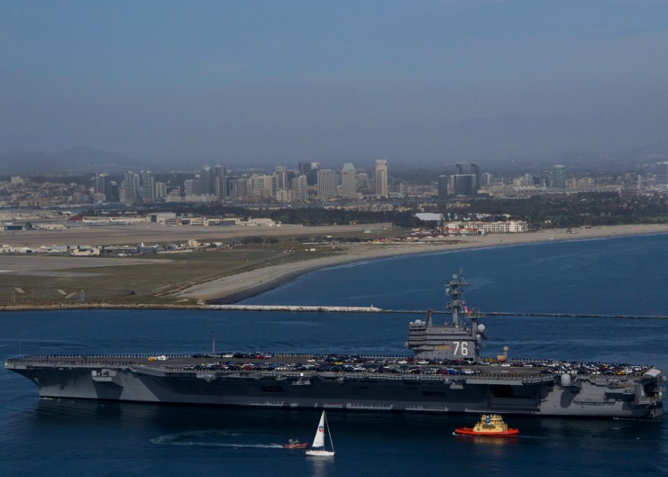 USS Ronald Reagan returns to San Diego. (8579433865)