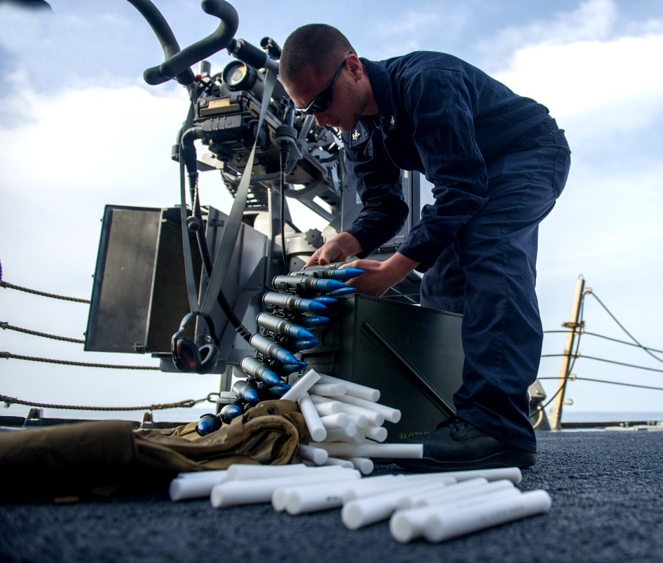USS ROOSEVELT (DDG 80) 140326-N-VC599-032 (13530667385)