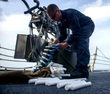 USS ROOSEVELT (DDG 80) 140326-N-VC599-032 (13530667385)