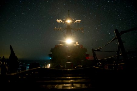 USS Roosevelt (DDG 80) 140618-N-VC599-640 (14461203381)