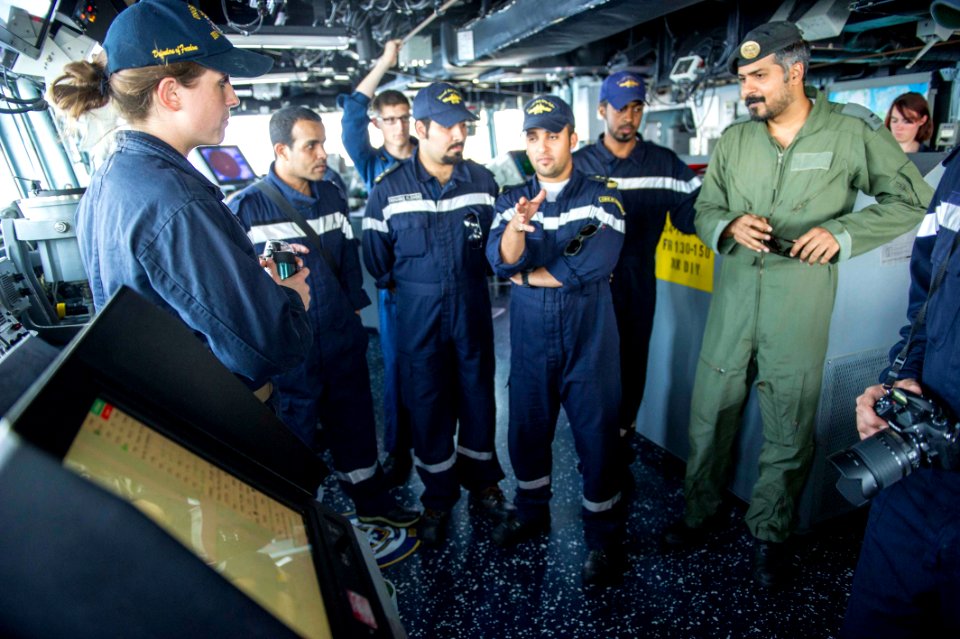 USS Roosevelt (DDG 80) 140528-N-VC599-028