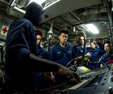 USS Roosevelt (DDG 80) 140708-N-VC599-039 (14618012342)