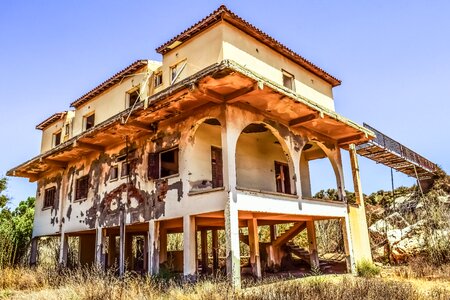 Destruction damage disaster