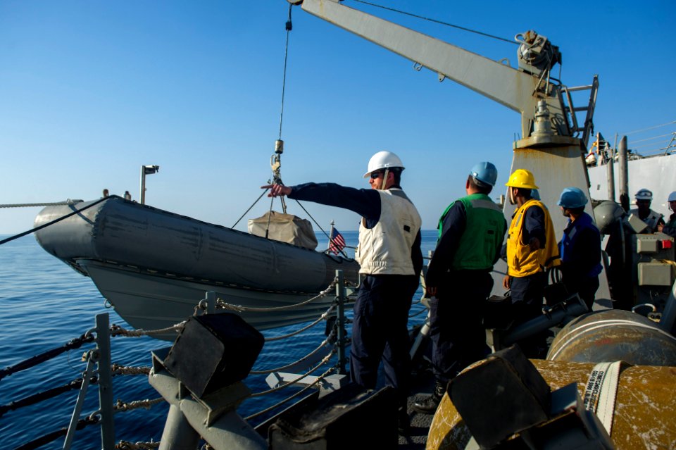 USS ROOSEVELT (DDG 80) 140329-N-VC599-135 (13530732843)