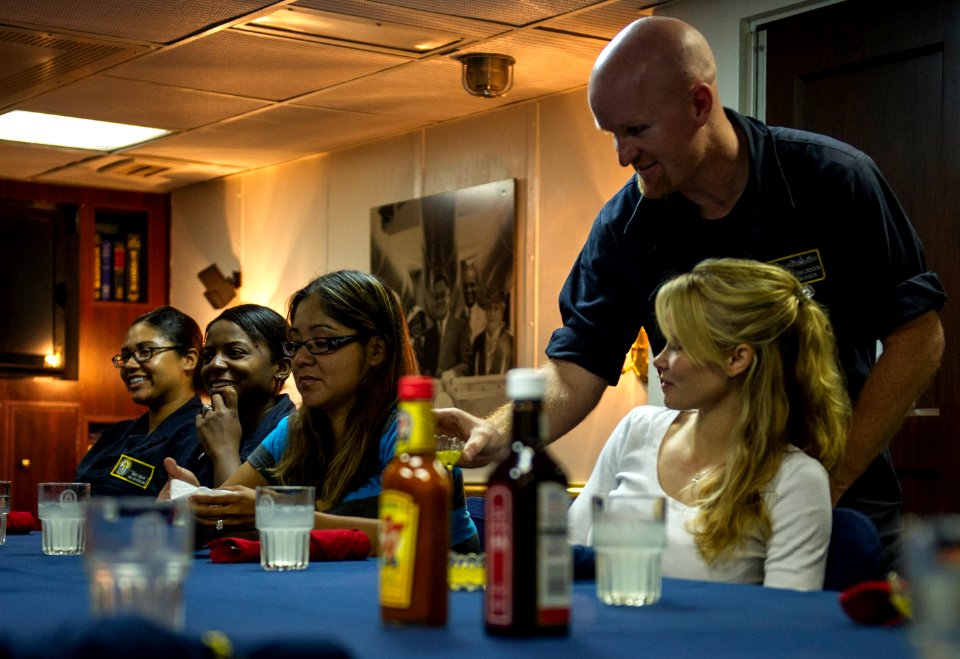 USS Roosevelt (DDG 80) 140511-N-VC599-018 low res (13996623117)