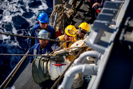 USS Roosevelt (DDG 80) 140614-N-VC599-116 (14438309681)