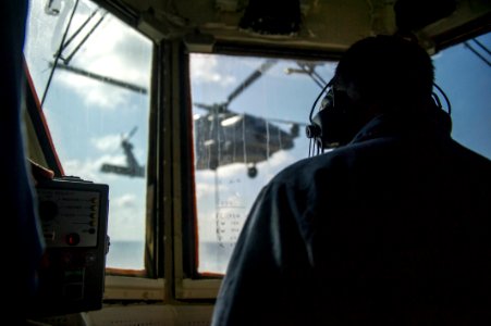 USS Roosevelt (DDG 80) 140514-N-VC599-117 (14211122765)