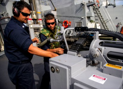 USS ROOSEVELT (DDG 80) 140326-N-VC599-064 (13530751083)