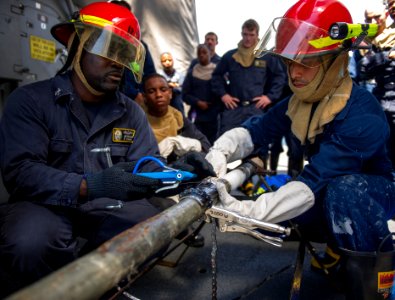 USS Roosevelt (DDG 80) 140805-N-VC599-307 (14662976410)