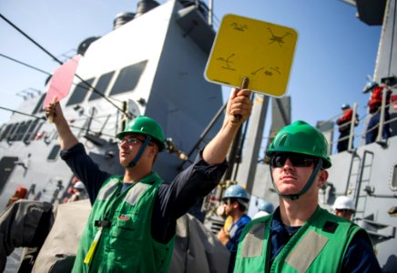 USS Roosevelt (DDG 80) 140417-N-VC599-066 (14002226012)