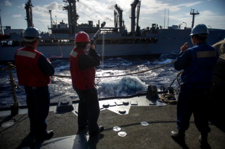 USS Roosevelt (DDG 80) 141023-N-VC599-076 (15443426958)