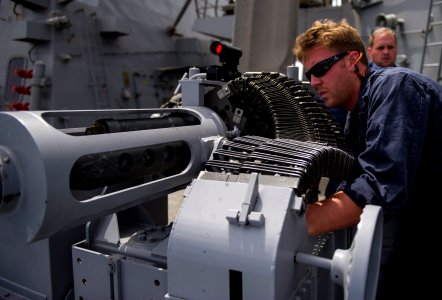 USS ROOSEVELT (DDG 80) 140624-N-VC599-321 (14332193727)