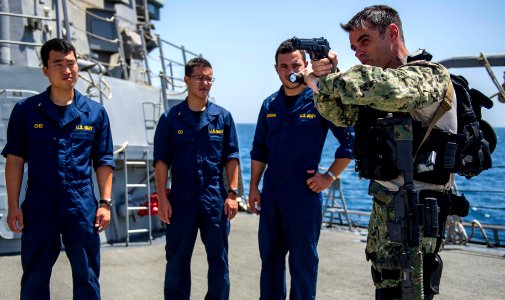 USS Roosevelt (DDG 80) 140805-N-VC599-350 (14663122347)