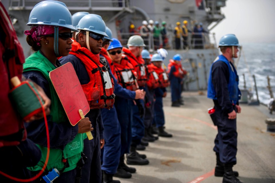 USS Roosevelt (DDG 80) 140714-N-VC599-465 (14664145871)