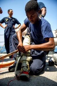 USS Roosevelt (DDG 80) 140731-N-VC599-030 (14847210914)