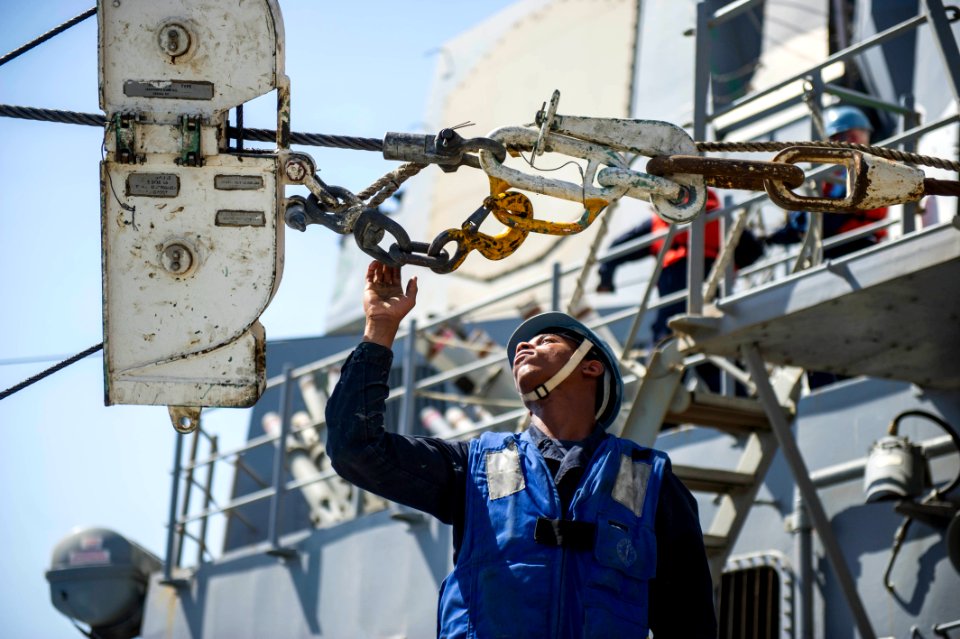 USS Roosevelt (DDG 80) 140728-N-VC599-183 (14596555758)