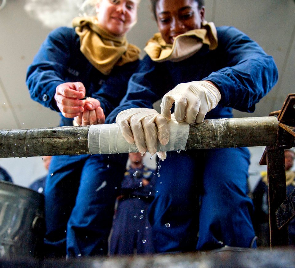 USS Roosevelt (DDG 80) 140805-N-VC599-294 (14847208574)
