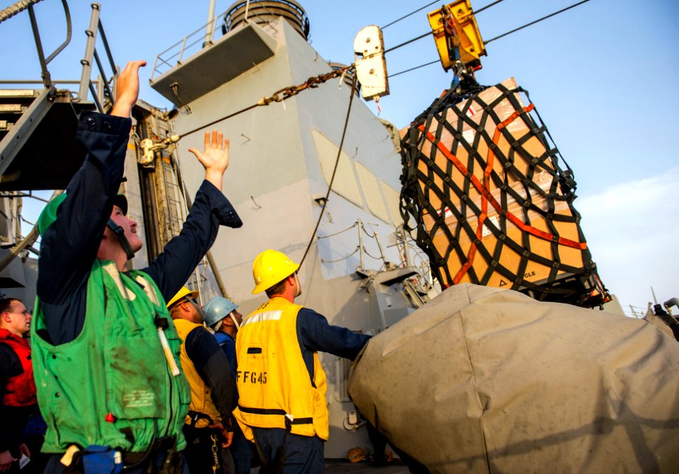 USS Roosevelt (DDG 80) 140522-N-VC599-350 (14287012882)