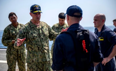 USS ROOSEVELT (DDG 80) 140809-N-VC599-064 (14709656637)