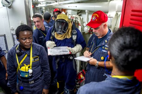 USS Roosevelt (DDG 80) 140828-N-VC599-293 (15092360446)