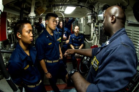 USS Roosevelt (DDG 80) 140708-N-VC599-049 (14595529126)