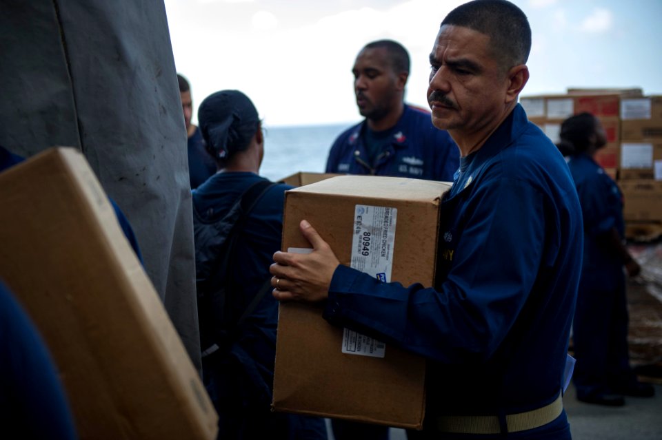 USS Roosevelt (DDG 80) 140928-N-VC599-176 (15395689621)