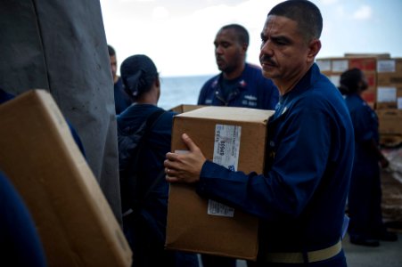 USS Roosevelt (DDG 80) 140928-N-VC599-176 (15395689621)