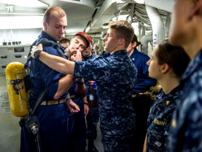 USS Roosevelt (DDG 80) 140701-N-VC599-289 (14454825990)
