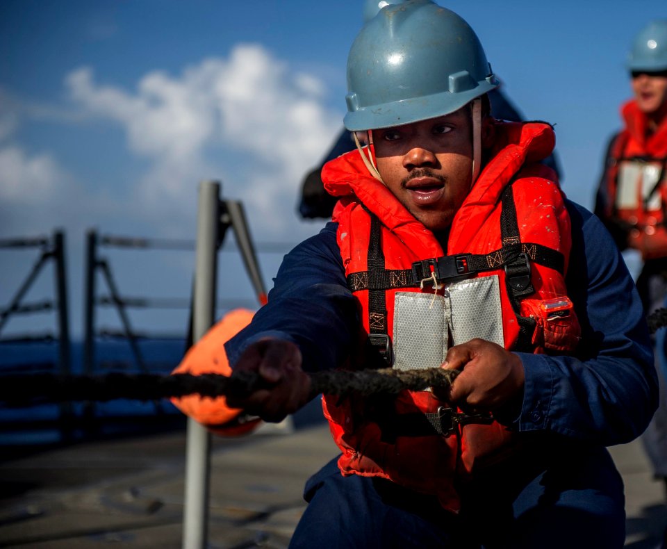 USS Roosevelt (DDG 80) 141023-N-VC599-085 (15443554837)