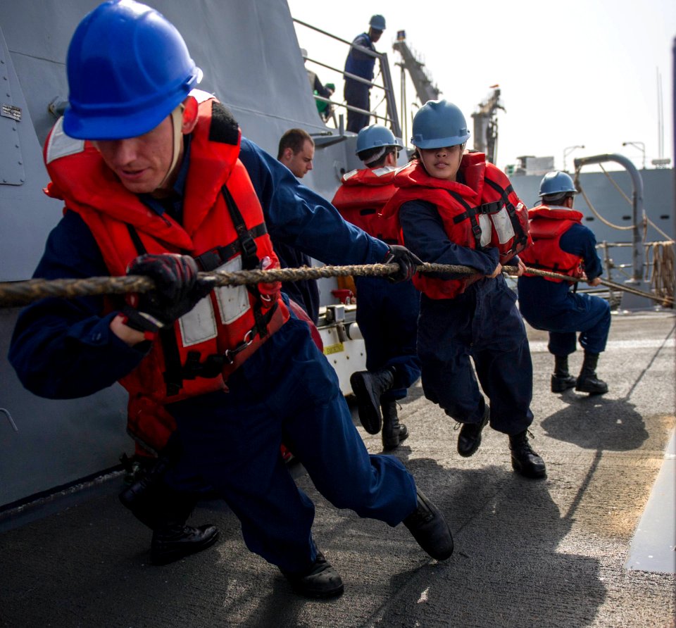 USS Roosevelt (DDG 80)140626-N-VC599-447 low res (14546607891)