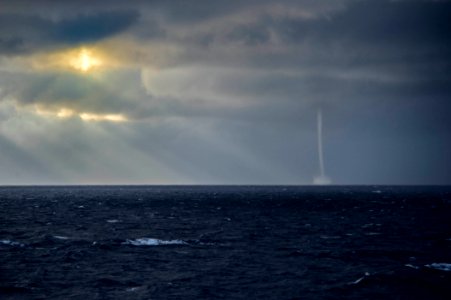 USS Roosevelt (DDG 80) 141028-N-VC599-001 (15053377563)