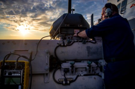 USS Roosevelt (DDG 80) 141031-N-VC599-201 (15512711128)