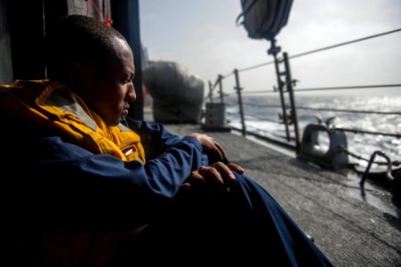 USS Roosevelt (DDG 80)140626-N-VC599-402 low res (14526930476)