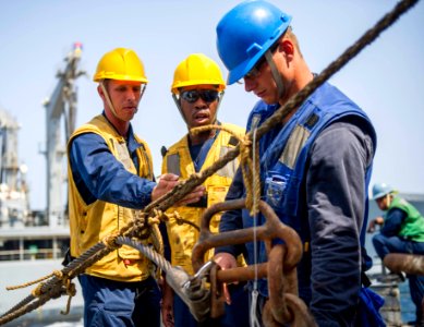 USS Roosevelt (DDG 80) 140824-N-VC599-104 (14884936900)