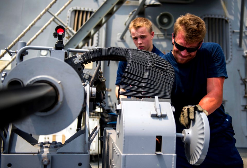 USS Roosevelt (DDG 80) 140829-N-VC599-317 (15114984512)