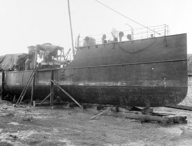 USS Rowan - 19-N-15-9-7
