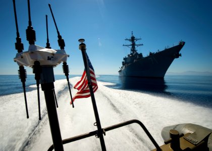 USS Ross 150504-N-FQ994-645